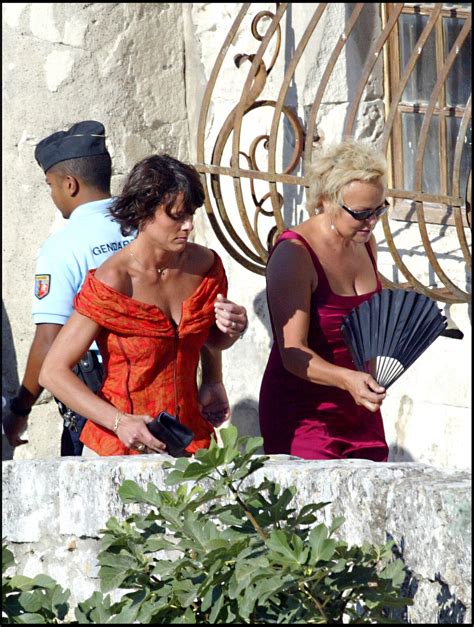 Photo : Muriel Robin et sa compagne Anne Le Nen au mariage de l'acteur