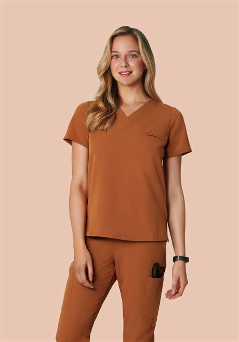 Women's V-Neck 1-Pocket Scrub Top - Roasted Pecan | Mandala Scrubs