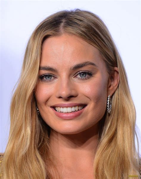 Hottest Women Celebrities: Their Unexpected Paths To Fame Image 13