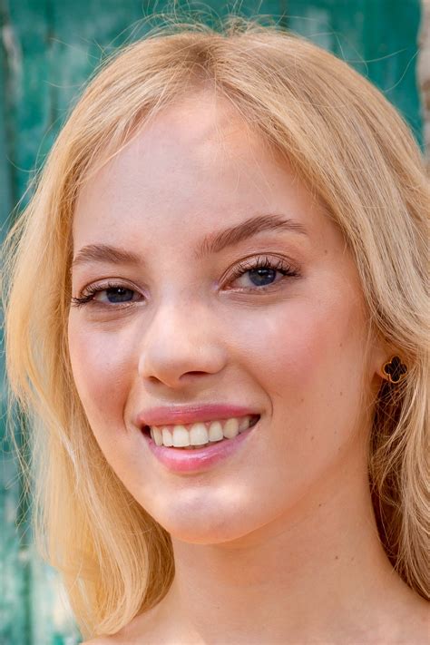 Bella Spark - Profile Images — The Movie Database (TMDB)