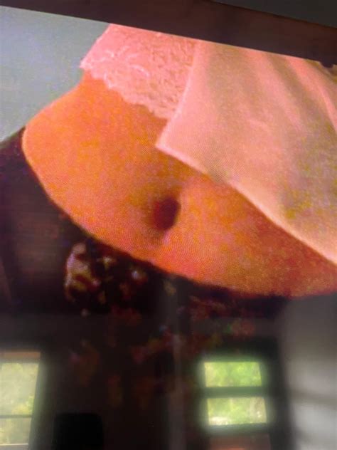 Sandra Bullock bellybutton by navellover68 on DeviantArt