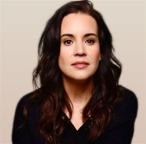 Jenna Leigh Green | That's4Entertainment