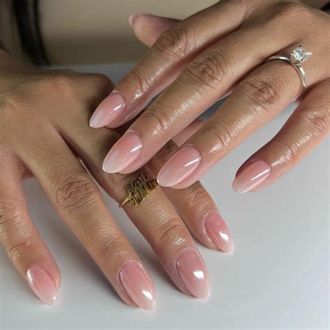 33+ Stylish Beige and White Ombre Nails - Nail Designs Daily