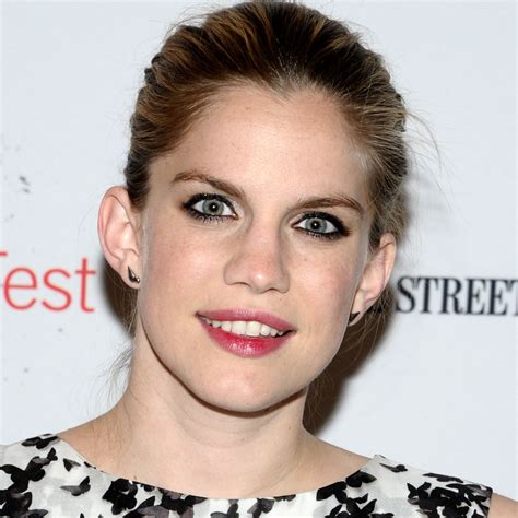 Anna Chlumsky Rinoplastica Antes E Depois