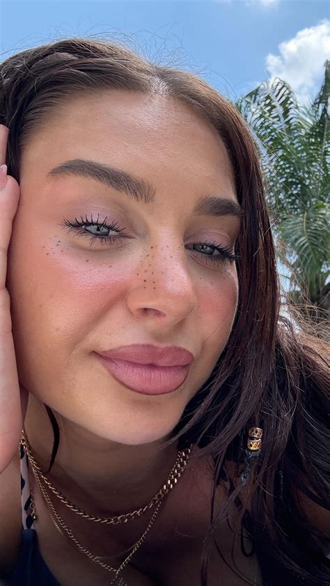 Madeleine Rose 🌹 (@madeleinerosee_) • Instagram photos and videos