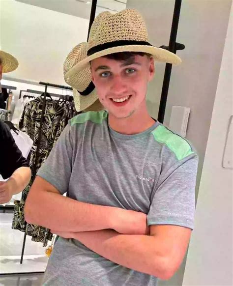 Jay Slater sent friend photo 'armed with knives' before death, inquest