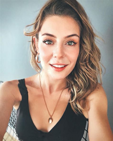 🍭 Turkish Beauty, Turkish Actors, Camisole Top, Actresses, Tank Tops ...