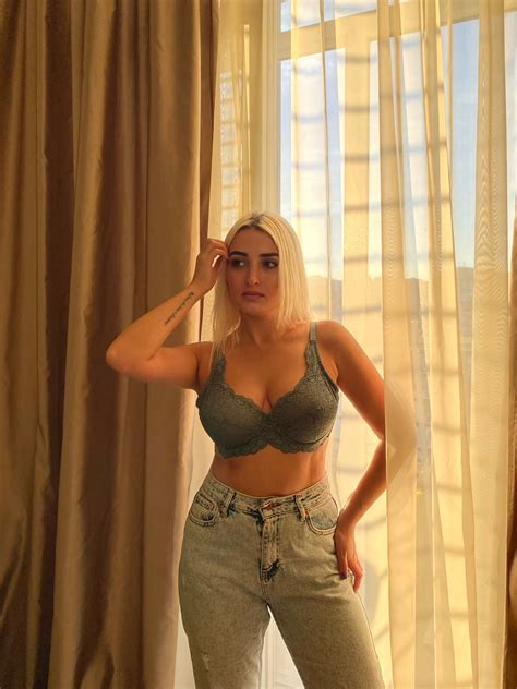 Dealing with Chronic Back Pain: Finding Relief and Recovery – HSIA