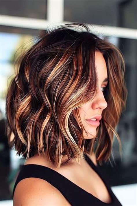 Short Dark Hair With Blonde Highlights The Expert Guide To Dimension Maintenance And Choosing The Perfect Shade