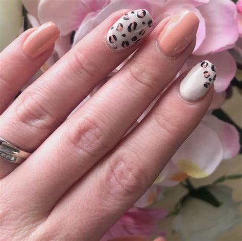 Gel Nails | At Home Designs - Taste our Joy
