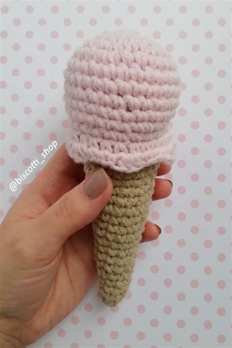 Игрушечное мороженое в вафельном рожке 🍧 | Crochet hats, Crochet, Photo ...