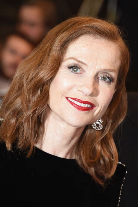 Isabelle Huppert ne se sépare jamais de ces 5 produits fétiches | Vogue