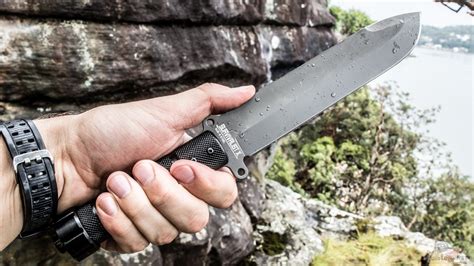 Нож для выживания Survivalist