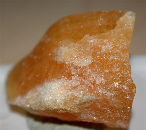 Which Common Mineral Is Composed Entirely Of Silicon And Oxygen 11