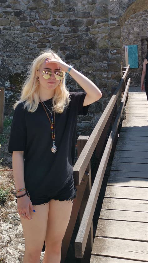 [18F] Rate me, and please tell me how I can improve my looks:) Sorry if