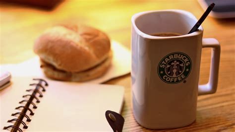 Is Starbucks Open On Labor Day 2022?