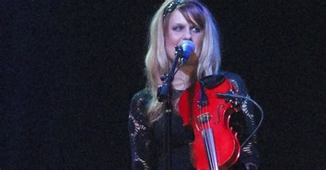 Erin James Music: Erin James News - Recent interviews and press