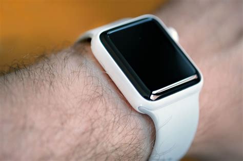 Hands-On: The White Ceramic Apple Watch Edition (And Some White Ceramic ...