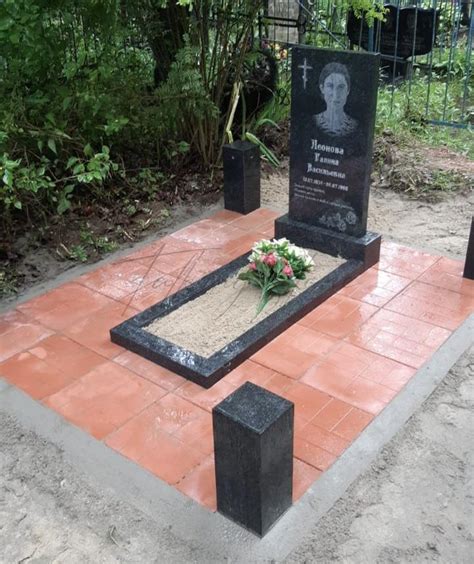 Тротуарная плитка на кладбище на могилу: фото и цены