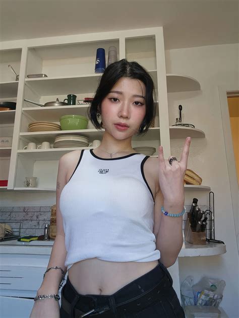 ʜᴏᴍ. - ʜᴏᴍ. added a new photo.