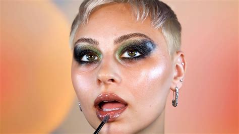 ISAMAYA Industrial Colour Pigments Eyeshadow Palette