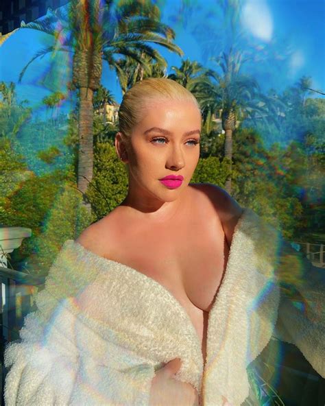 CHRISTINA AGUILERA – Instagram Photos 05/25/2020 – HawtCelebs