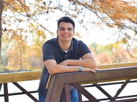 Saul Malek | The Buzz Magazines