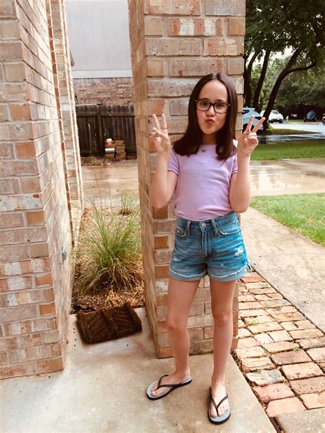 Little Girl Wearing Flip Flops at Sophia Shellshear blog