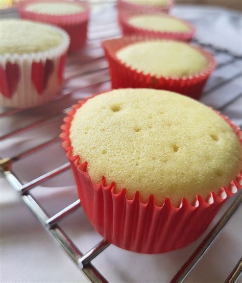 Satisfy Your Sweet Tooth In 5 Easy Steps: The Ultimate Cupcake Making Guide At Home