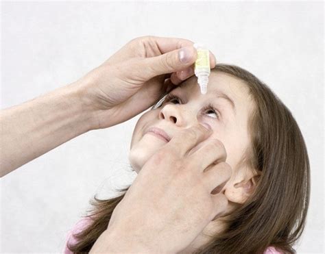 Antibiotika-Augentropfen für Kinder: wirksame Tropfen mit einem ...
