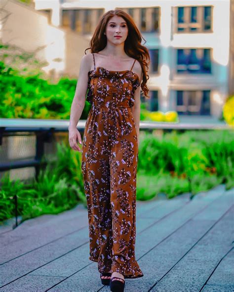 Chloe Nicole - It is your divine right to be who you want...