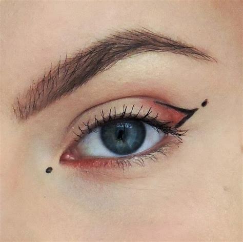 Идеи смелого макияжа глаз (трафик) | Makeup eyeliner, Edgy makeup, Eye ...