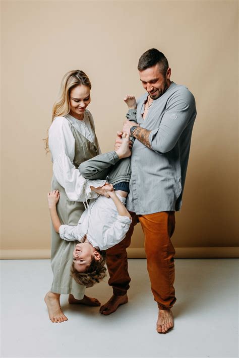 Сімейна фотосесія в студії Loft31 | Sesion de fotos familiar, Sesiones ...