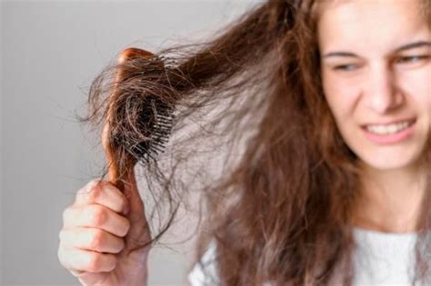Cabelos Quebrados E Ressecados - Cabelos ressecados: como hidratar e recuperar | Capilclinic ️