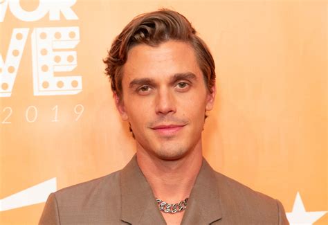 antoni  queer eye    cooking show  netflix