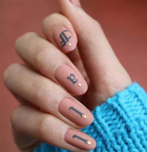Unha Com Iniciais - Unhas com iniciais do nome é tendência em nail art