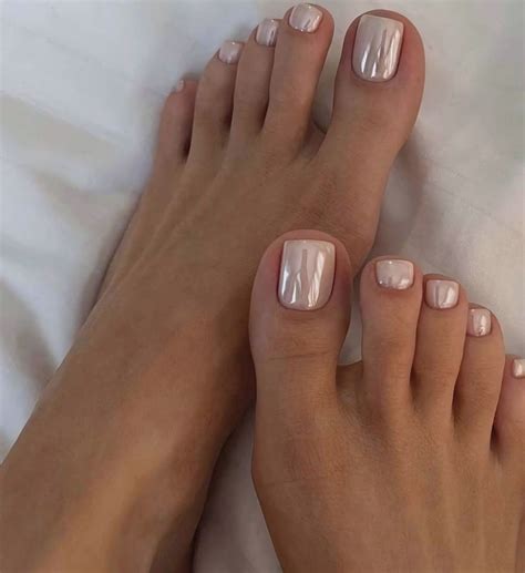 ASMR - OMG 😭 these Pearl Glaze Toenails are unreal!! | Facebook в 2025