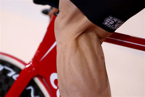 Sports Performance Bulletin - Nutrition for endurance athletes