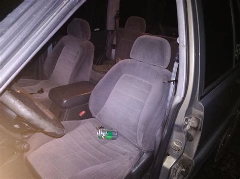 Just did a leather to cloth seat swap in my '98 ZJ. : r/GrandCherokee