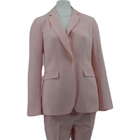 Women's Pink Suit | Depop