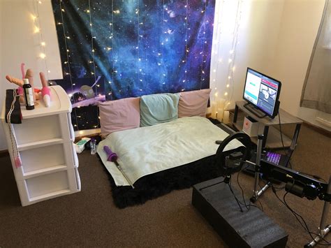 It took so long, but I’m finally happy with my setup! : r/CamGirlProblems