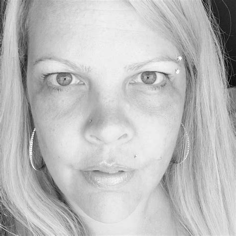 Shoot for the Moon, Land on a Starr - ShotFlow