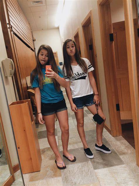 best friend pics
