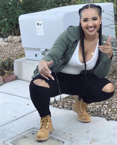 Demetria Obilor | Demetria, Curvy body, Cambodian women