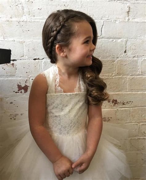 Liso Penteado Daminha Solto