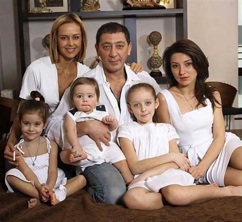 Похудел, пересадил волосы, сделал пластику: Почему не смог удержать ...
