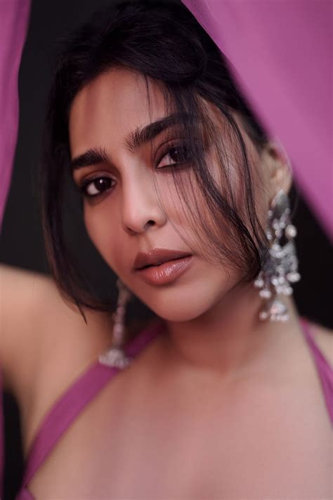 aishwarya lekshmi sizzles  latest photoshoot south indian actress