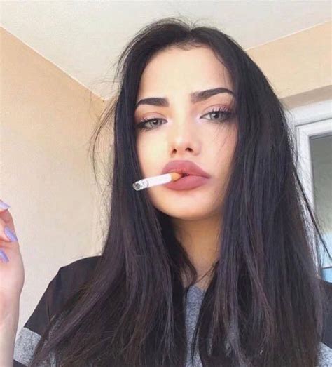 Ciggi : r/sexygirls