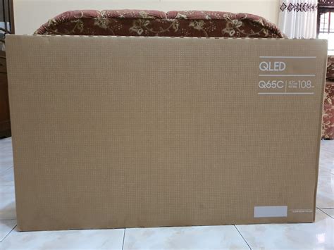 Samsung 43 Inches QLED 4K UHD TV | LankaMarket