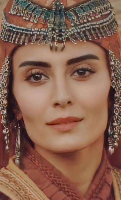 Pin by Junebug Lane on Osman - Kurulus | Beauty face, Fancy dress ...